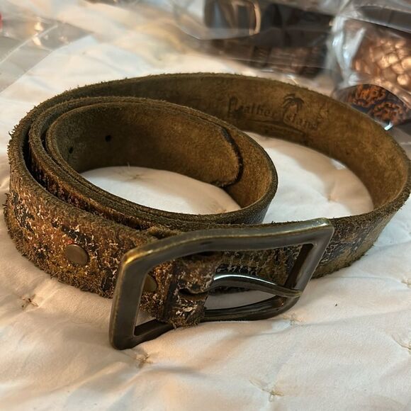 LEATHER ISLAND BY BILL LAVIS PERFECTLY DISTRESSED MEN'S leather belt size 38 - Picture 12 of 13